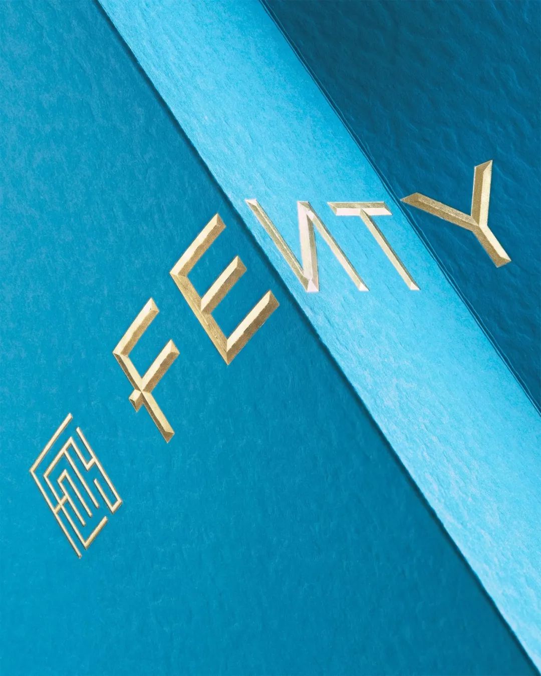 全球最大奢侈品集团lvmh新品牌fentylogo设计亮相!