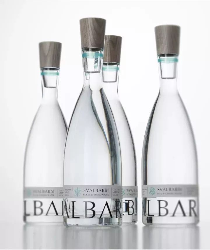 把水瓶当画布?看看这些包装设计界的"水中贵族"!